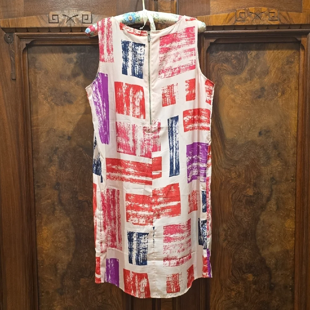 Halogen Abstract Red and Blue SHIFT Dress, M, 100% POLY - Picture 3 of 5
